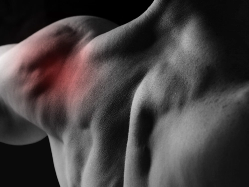 Chiropractic Des Moines IA Red Laser Light Shoulder